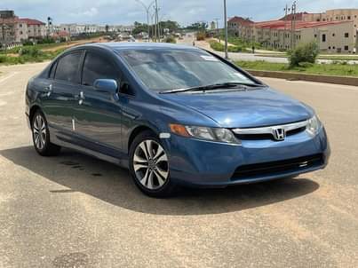 A picture of Belgium 2007 Honda Civic IRobot With Cooling A C smooth