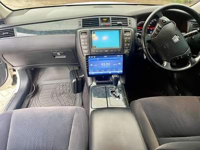 A picture of Toyota Crown Athlete