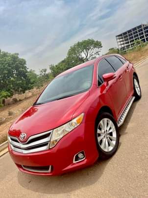 A picture of 2014 TOYOTA VENZA