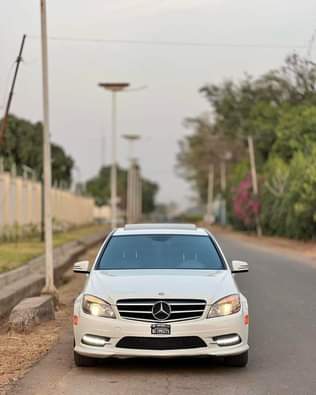 A picture of 2010 MERCEDES BENZ C300