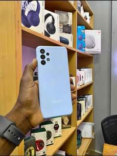 A picture of Samsung a13 gb64