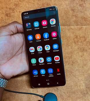 A picture of Samsung S21 Ultra