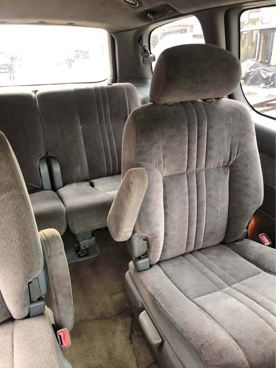 A picture of Toyota Sienna 2003