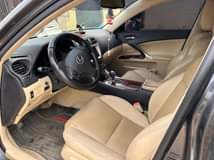 A picture of Lexus is 250 2009
