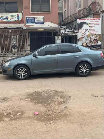 A picture of Super Clean Volkswagen Jetta 2008