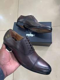 A picture of Men s shoe