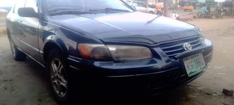 A picture of 2000 Toyota Camry 2000 Toyota Camry aka pencil light