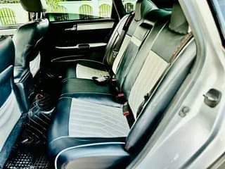 A picture of Toyota fuga