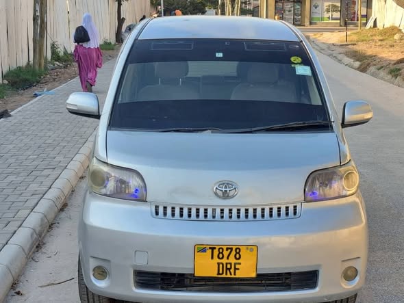 A picture of Toyota porte