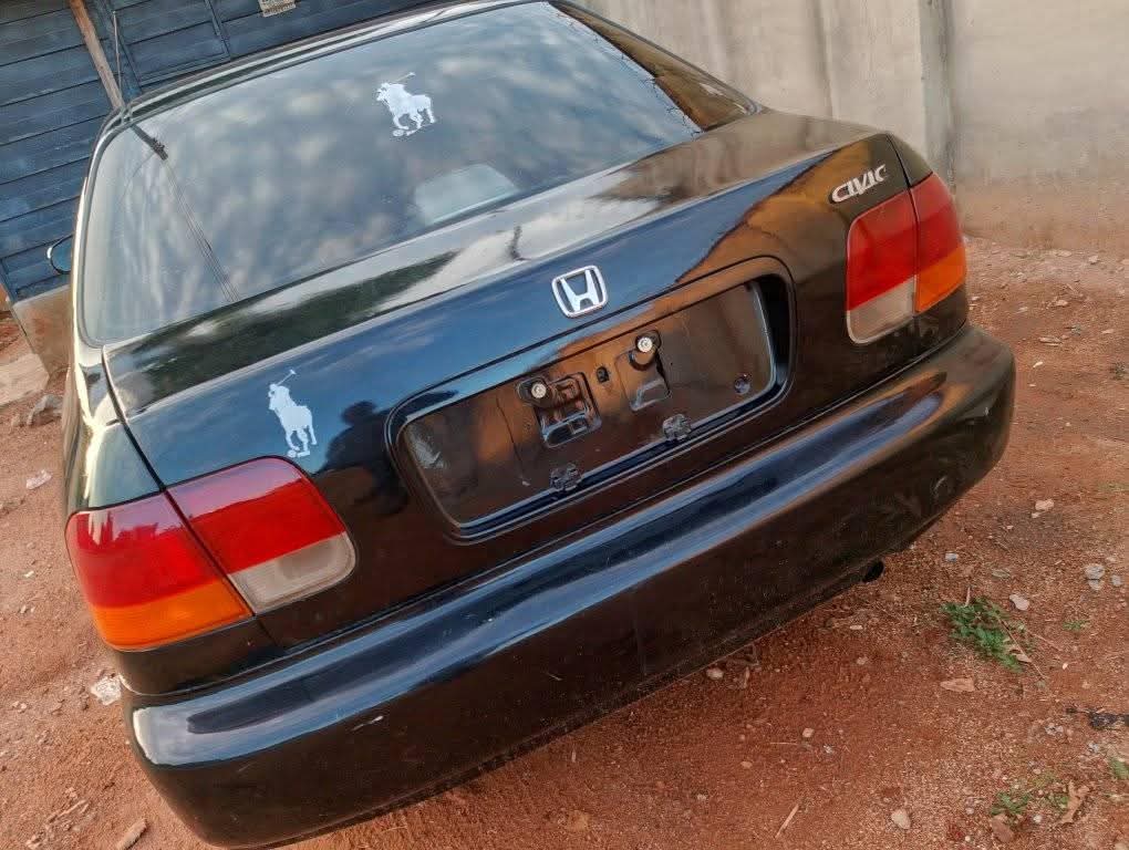 A picture of 1998 Honda civic