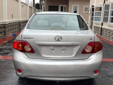 A picture of Wow This is pristine clean lexus rx330 2005 model freshly