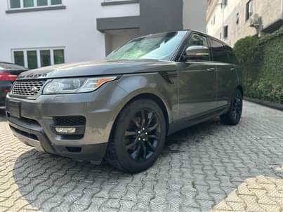 A picture of Range Rover 2015