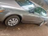 A picture of Nissan Maxima 2004