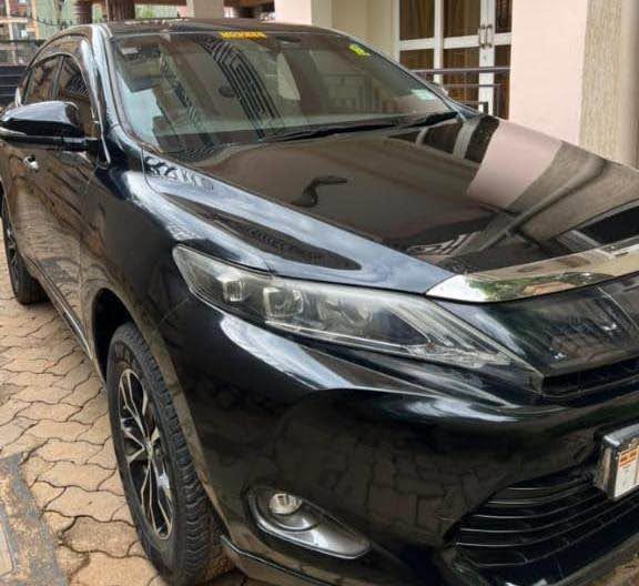 A picture of Toyota Harrier