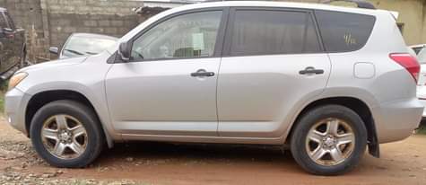 A picture of Toyota RAV4 2007