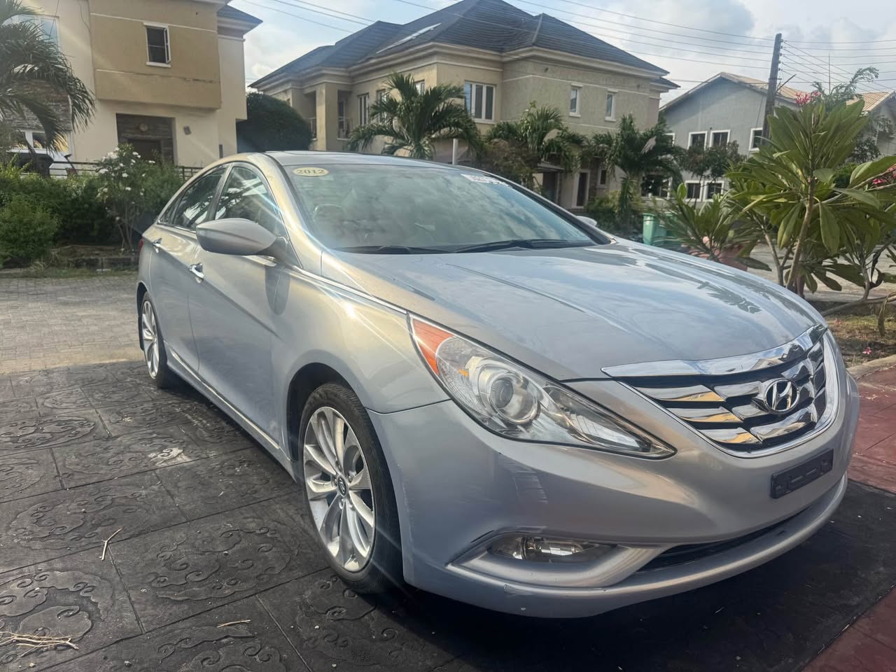 A picture of Foreign use Hyundai sonata 2013