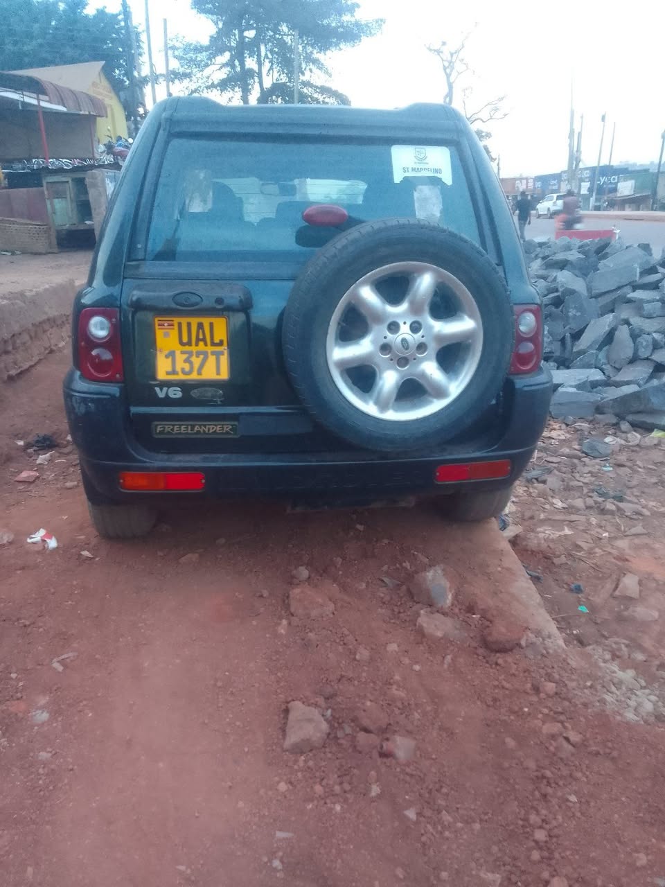 A picture of A land rover