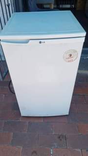 classifieds/fridges