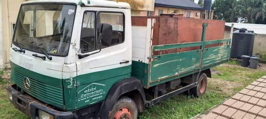 A picture of Tokumbo Grade truck for sale.