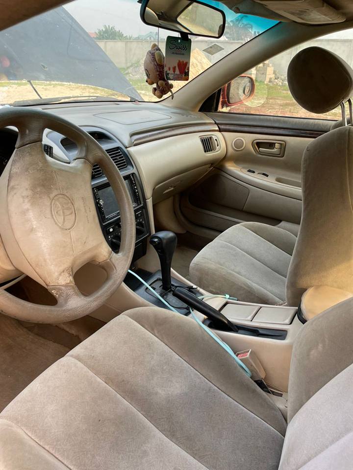 A picture of Toyota solara 02