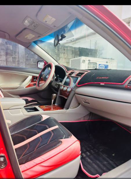 A picture of Toyota Camry 08