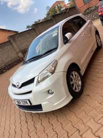 A picture of Toyota IST 2007