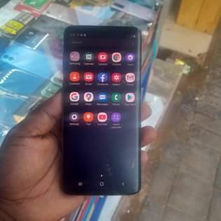 A picture of S9 64gb 4ram