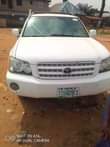 A picture of 2003 Toyota Highlander with smoking engine