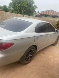 A picture of Lexus ES330