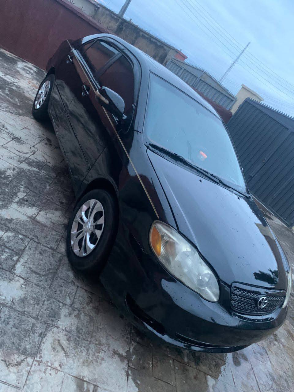 A picture of Toyota Corolla 06