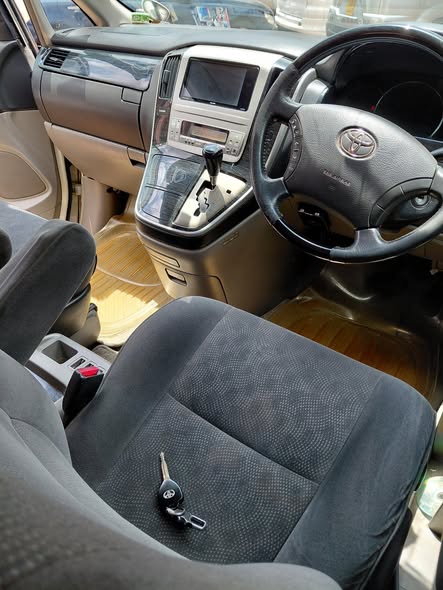 A picture of Alphard 2007 20m 0759700430