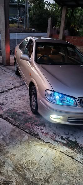 nissan almera