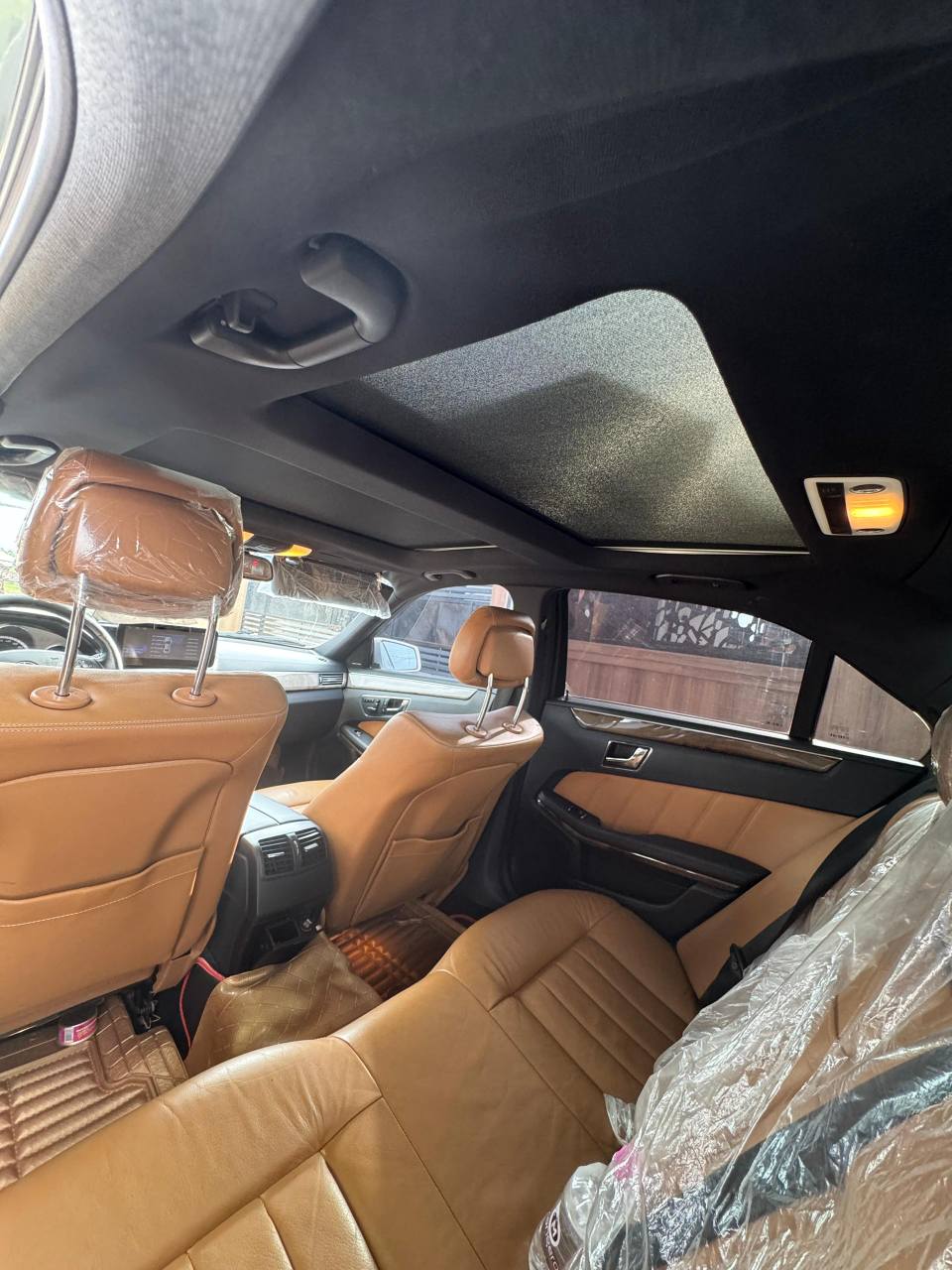 A picture of Mercedes E350 2011 model super clean