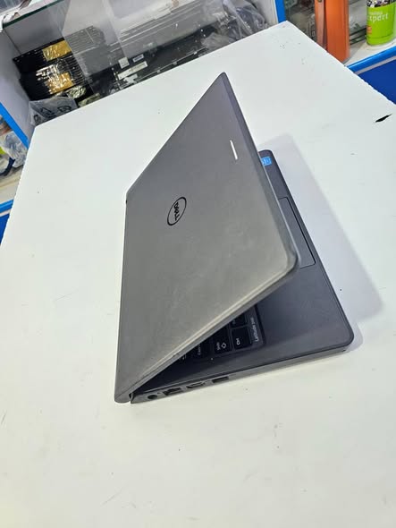 A picture of Dell latitude 3160