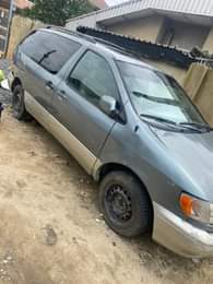 A picture of SHARP 2002 MODEL TOYOTA SIENNA Sound Engine Gear smooth Just