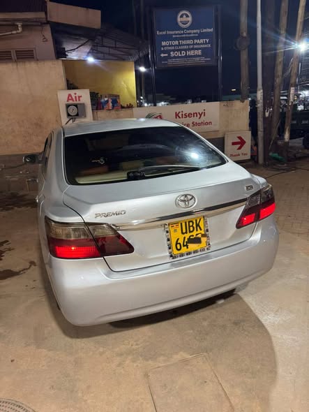 toyota premio