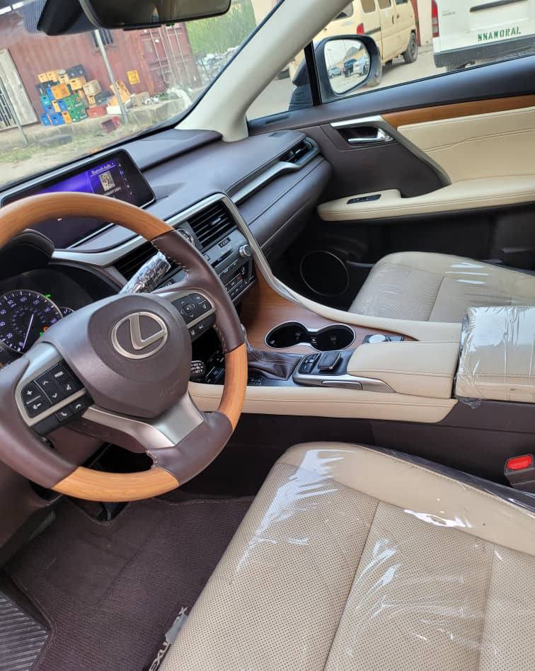 A picture of Foreign used tukubor RX 350 2018 on bet buy nd
