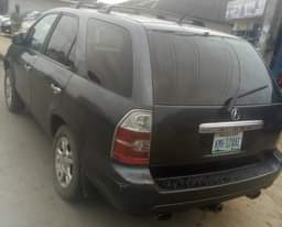 A picture of Acura Mdx 2004 Model Super Alloy Rims Customized stylish leather