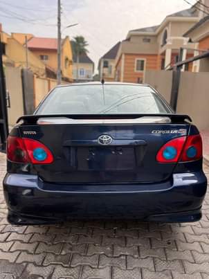 A picture of 2004 Toyota Corrolla