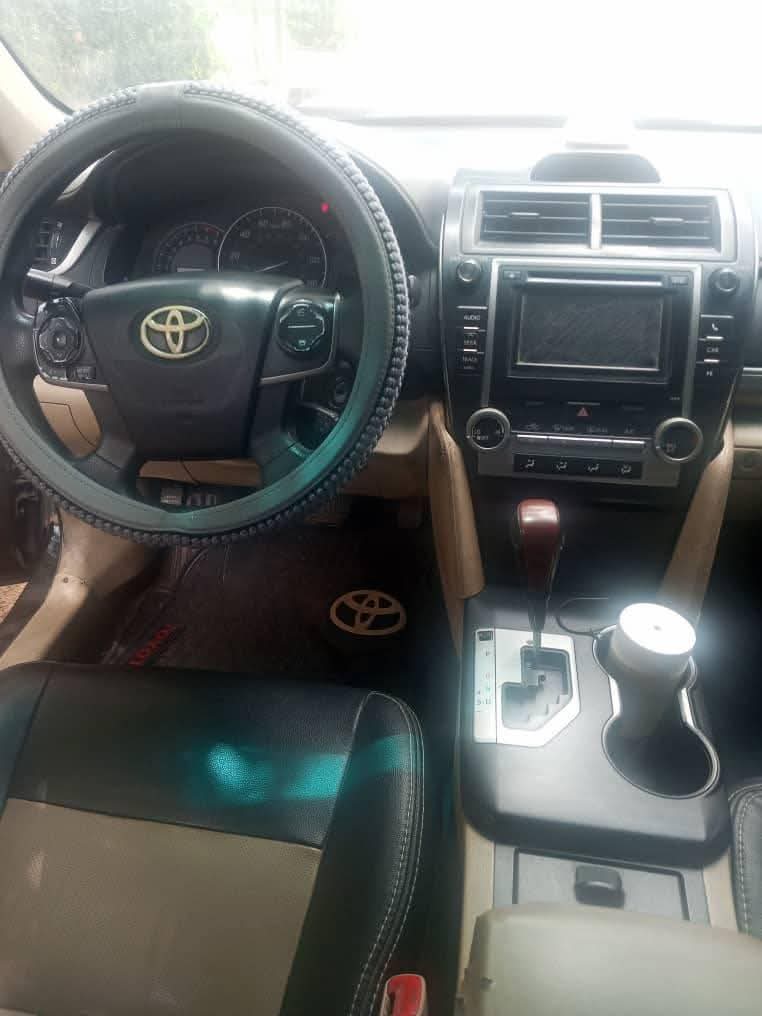 A picture of 2013 Toyota camry