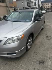 A picture of Toyota Camry v6 Lekki