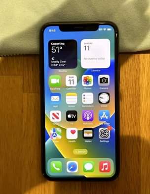 A picture of IPhone 11 pro