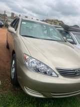 A picture of Toyota Camry 04 05