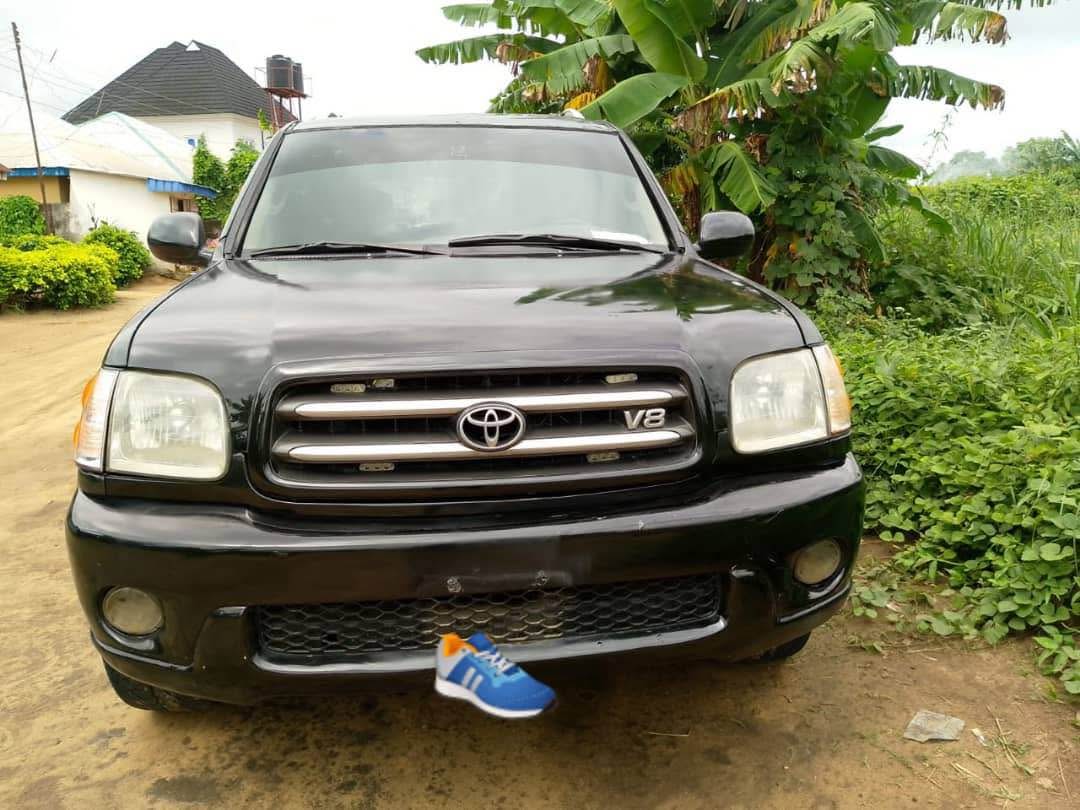 A picture of Toyota Sequoia