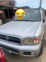 A picture of First body Nissian pathfinder
