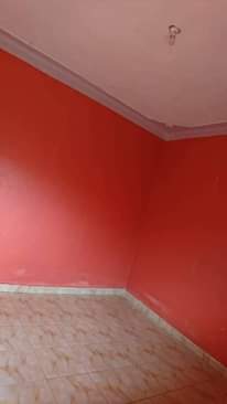 A picture of Single rooms for rent at 100k