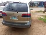 A picture of Toyota sienna