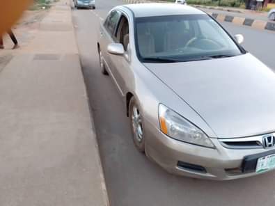 A picture of Clean 2007 Honda DC buy and traveling clean in and