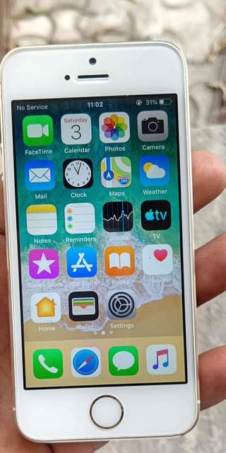 A picture of Iphone 5s