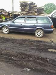 A picture of This vehicle is available for sale is tokunbo standard everything